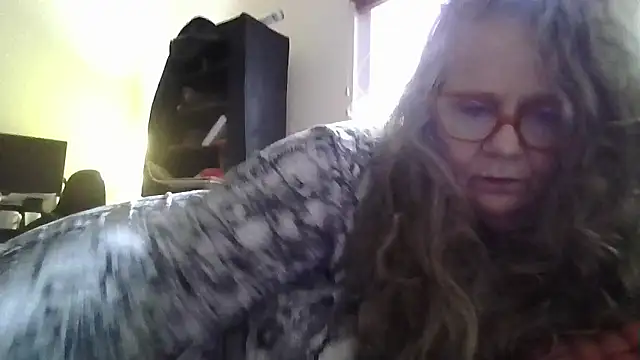 Snapshot of DestineeLoverGirl chatting on 26, 3, 2026 DestineeLoverGirl online show from 26, 3, 2026