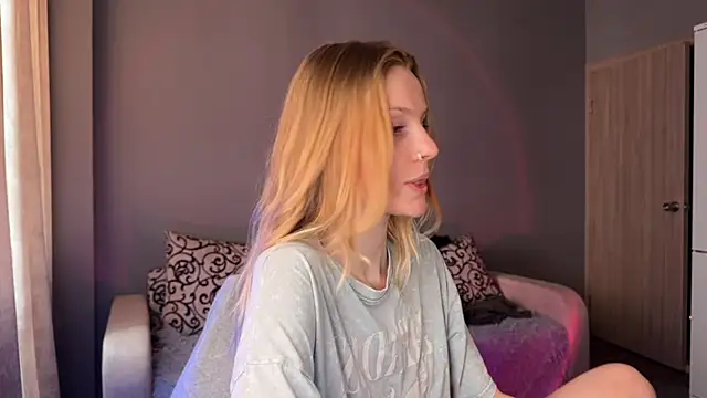 Snapshot of Chanel_Gill chatting on 18, 9, 2025 Chanel Gill online show from 18, 9, 2025