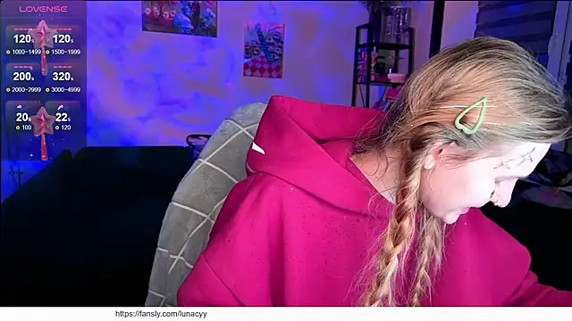 Chanel Gill online show from 17, 2, 2026