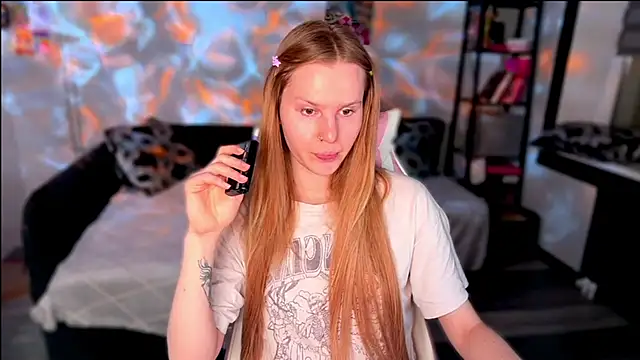 Chanel Gill online show from 28, 2, 2026