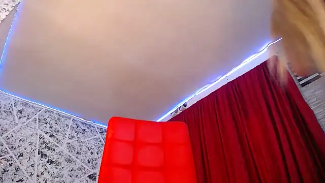 hornytsblonde online show from 13, 10, 2025