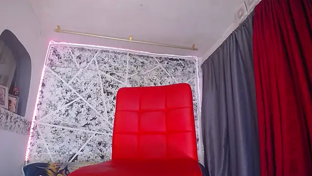 hornytsblonde online show from 10, 3, 2026