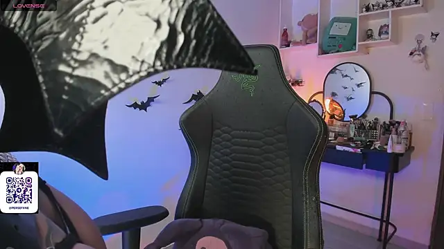 damnliciousss online show from 11, 11, 2025