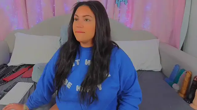 MeghanXO online show from 20, 2, 2025