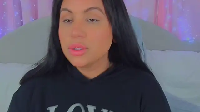 MeghanXO online show from 28, 9, 2025