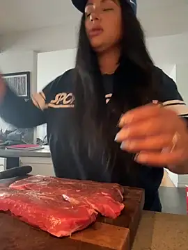 MeghanXO online show from 27, 10, 2025