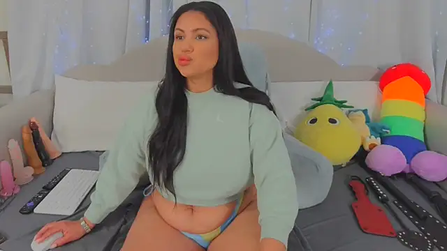 MeghanXO online show from 19, 4, 2026