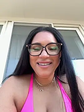 Snapshot of MeghanXO chatting on 22, 4, 2026 MeghanXO online show from 22, 4, 2026