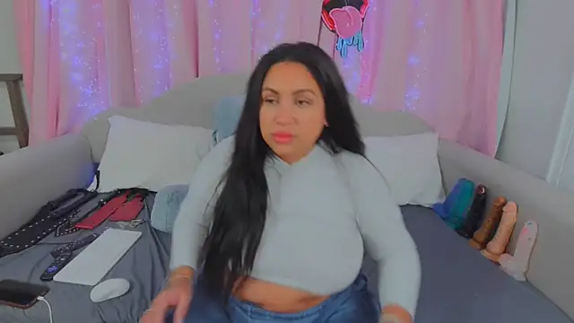 MeghanXO online show from 2, 3, 2025