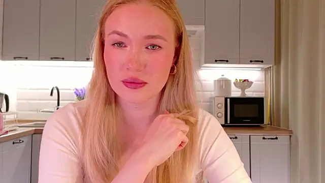 Veronika Mitchel online show from 31, 3, 2026