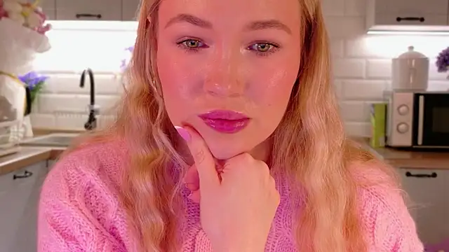 Snapshot of Veronika_Mitchel chatting on 2, 12, 2025 Veronika Mitchel online show from 2, 12, 2025