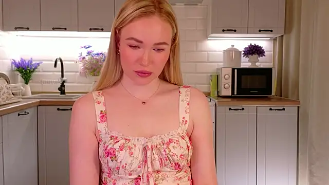 Snapshot of Veronika_Mitchel chatting on 17, 11, 2025 Veronika Mitchel online show from 17, 11, 2025