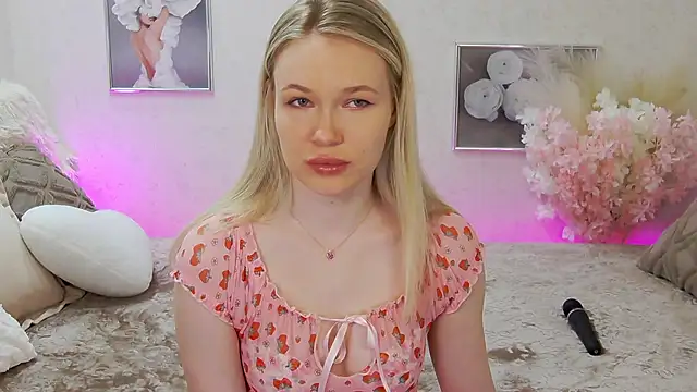 Snapshot of Veronika_Mitchel chatting on 20, 3, 2025 Veronika Mitchel online show from 20, 3, 2025