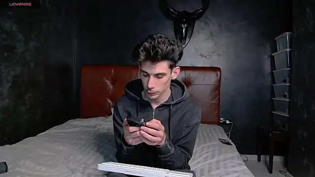 DanielCrush1 online show from 30, 4, 2026