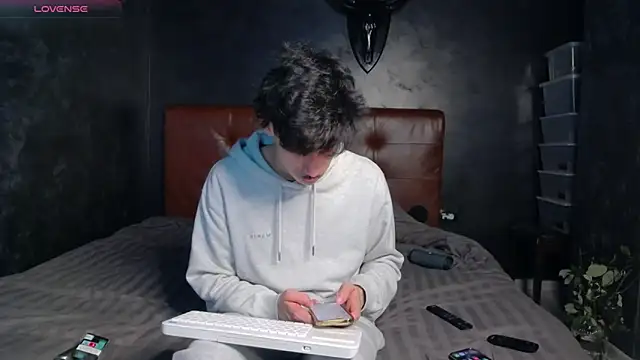 DanielCrush1 online show from 24, 2, 2026