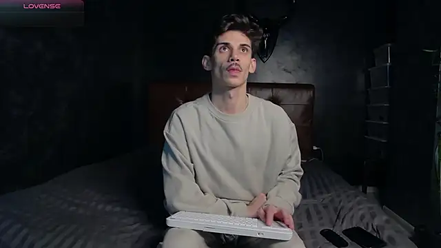 Snapshot of DanielCrush1 chatting on 3, 12, 2025 DanielCrush1 online show from 3, 12, 2025