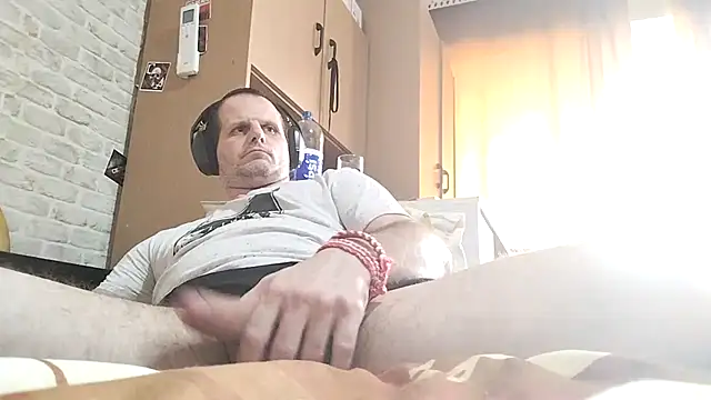 pussyjuicelover38 online show from 3, 3, 2025