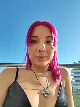 Snapshot of KarlaLuar_ chatting on 21, 12, 2024 KarlaLuar  online show from 21, 12, 2024