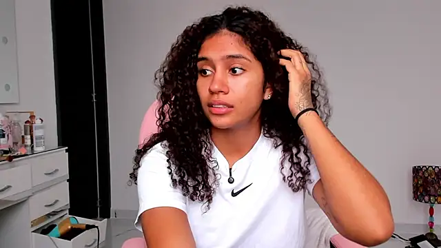 stormyy  online show from 17, 10, 2025