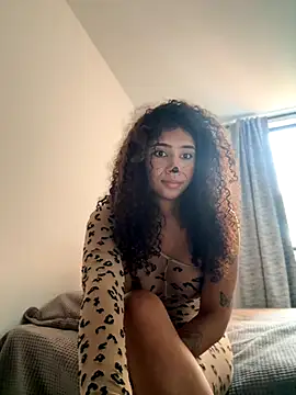 stormyy  online show from 15, 10, 2025