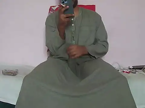 Snapshot of foxsanSs chatting on 11, 10, 2025 foxsanSs online show from 11, 10, 2025