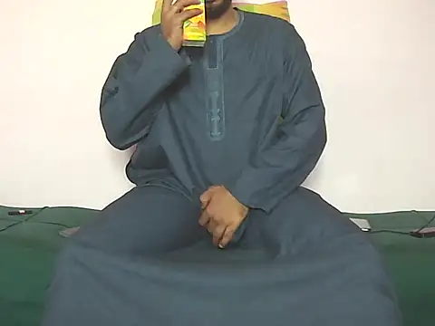 Snapshot of foxsanSs chatting on 12, 11, 2025 foxsanSs online show from 12, 11, 2025