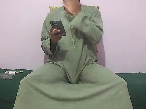 Snapshot of foxsanSs chatting on 4, 11, 2025 foxsanSs online show from 4, 11, 2025