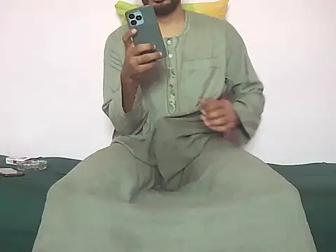 Snapshot of foxsanSs chatting on 11, 11, 2025 foxsanSs online show from 11, 11, 2025