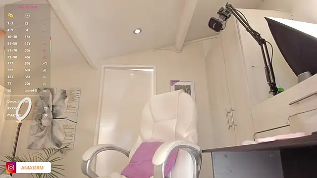 catalinasaiz online show from 19, 10, 2025