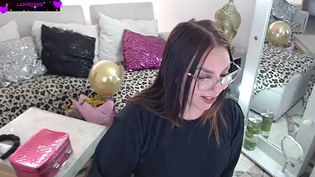 Snapshot of Myrnasexxx chatting on 11, 7, 2026 Myrnasexxx online show from 11, 7, 2026