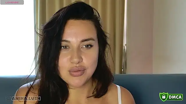 AminaCharm online show from 5, 2, 2026