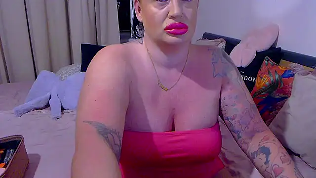BustyVicky online show from 3, 6, 2026