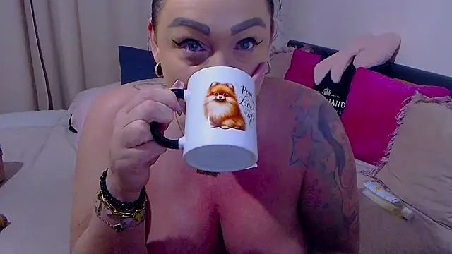 BustyVicky online show from 3, 5, 2026