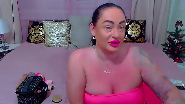 BustyVicky online show from 30, 12, 2024