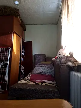 BustyBlond online show from 13, 4, 2026