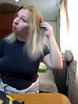 BustyBlond online show from 9, 10, 2025