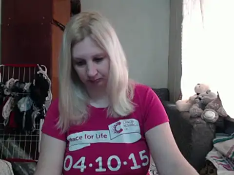 BustyBlond online show from 4, 3, 2025