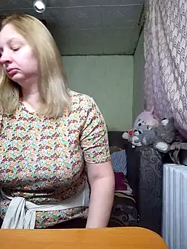 BustyBlond online show from 12, 4, 2026