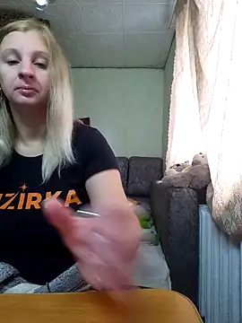 BustyBlond online show from 17, 10, 2025