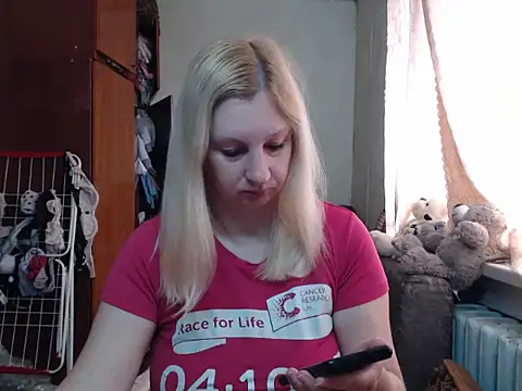 BustyBlond online show from 17, 3, 2025