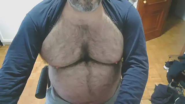 mikeyhotbear online show from 5, 11, 2025