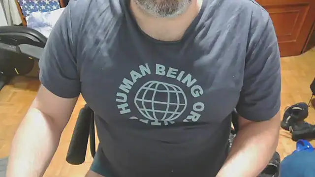 mikeyhotbear online show from 29, 9, 2025