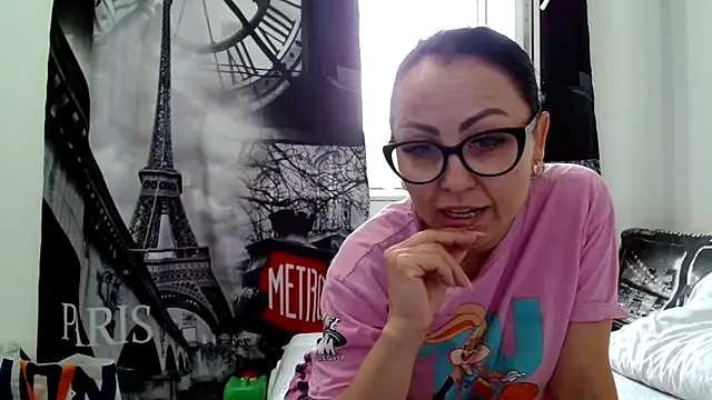Snapshot of Anne30 chatting on 21, 5, 2026 Anne30 online show from 21, 5, 2026