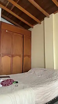 GabriSaenz online show from 23, 10, 2025