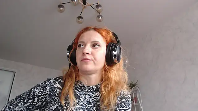 Simabigsmile online show from 7, 11, 2025