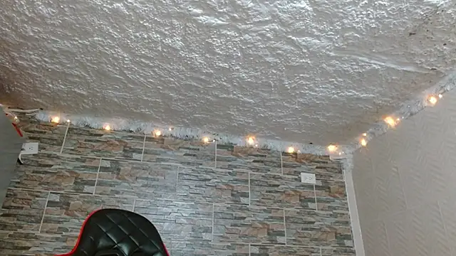 Snapshot of omar_alurba chatting on 17, 10, 2025 omar alurba online show from 17, 10, 2025