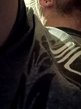 420pussylickr online show from 4, 12, 2025