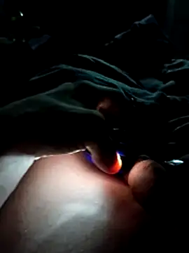 420pussylickr online show from 17, 12, 2025