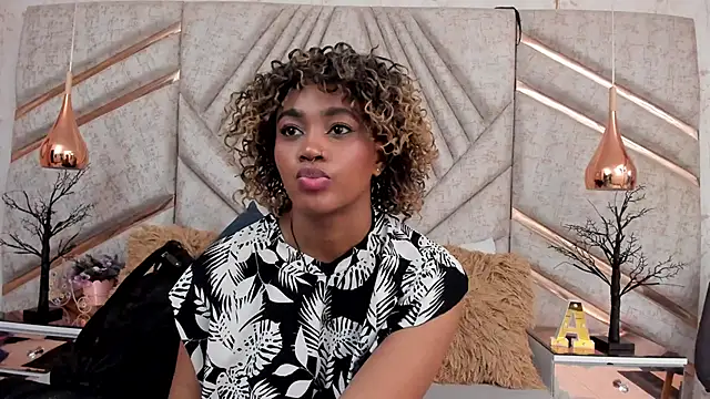 AgataRinaldi online show from 18, 11, 2025