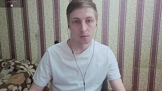 Snapshot of darienlarge chatting on 26, 7, 2026 darienlarge online show from 26, 7, 2026